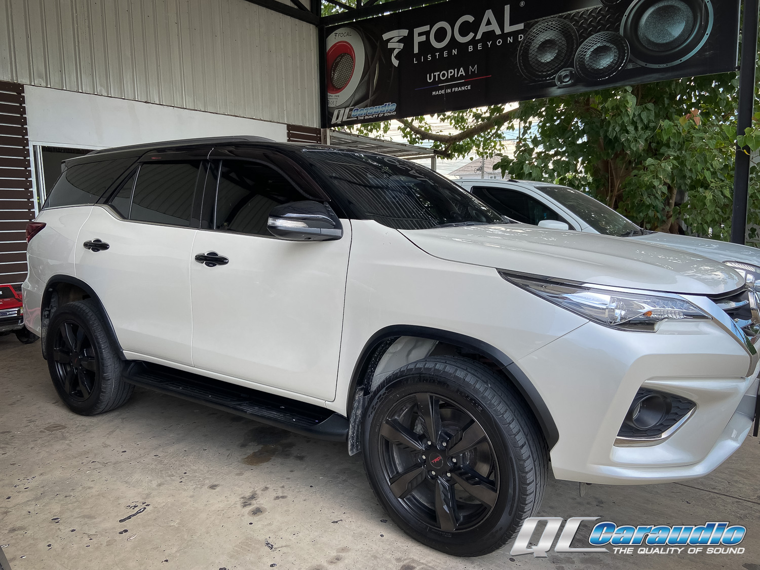 Toyota Fortuner TRD for Android 9